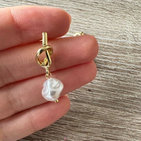 Vintage style pearl earrings A966 - Picture 3 of 6